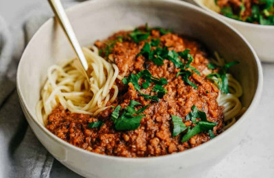 Plant-Based Spaghetti Dish