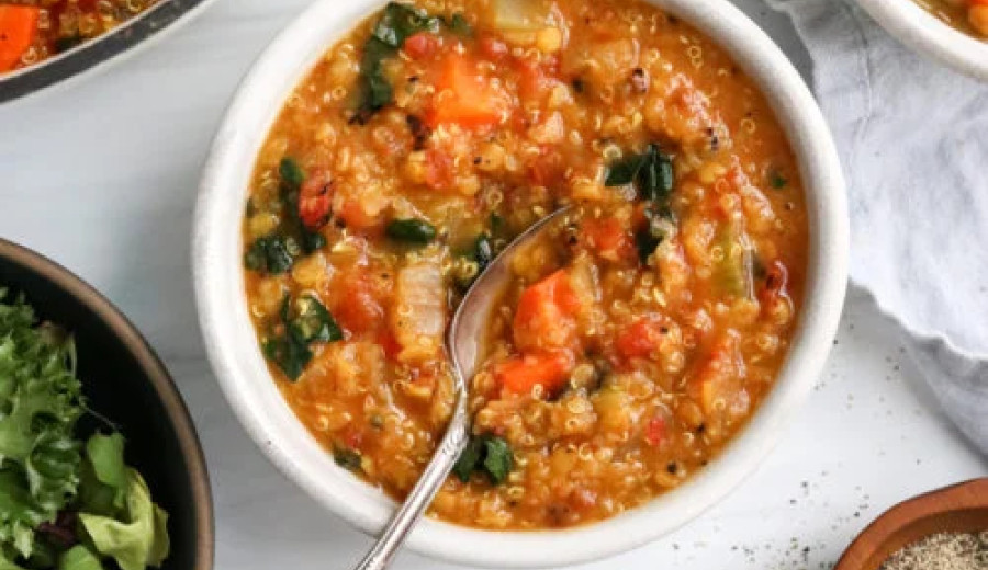 Quinoa Curry with Red Lentils and Kale