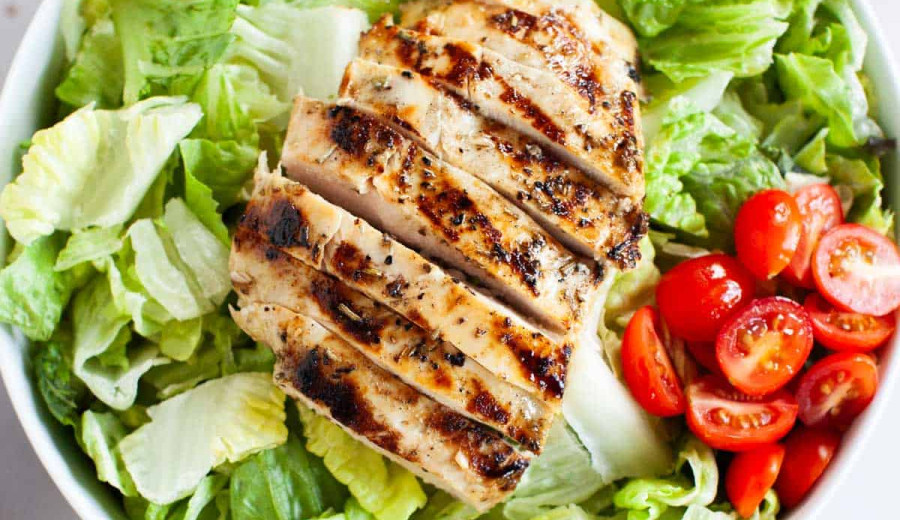 Easy Broiled Chicken Breasts
