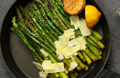 Air Fryer Asparagus with "Everything" Seasoning