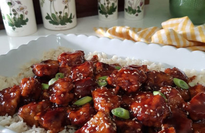 Sesame Chicken with Honey Glaze